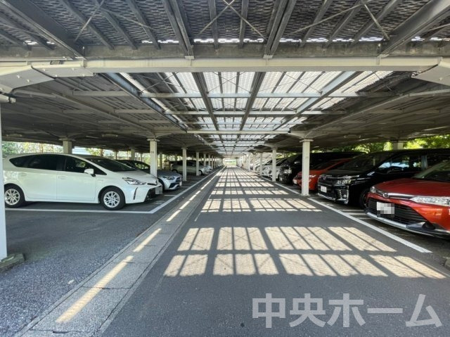 なぎさニュータウン2号棟の駐車場|【敷地内駐車場】最新の空き状況や費用などの詳細は担当スタッフまでお問い合わせください。