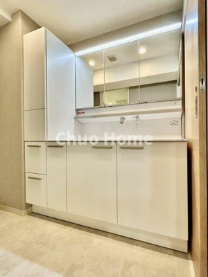 【駐車場】 | なぎさニュータウン2号棟 | 【バイク置場】最新の空き状況や費用などの詳細は担当スタッフまでお問い合わせください。