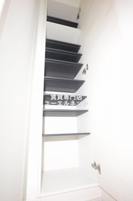 【設備】 | KTIレジデンス庄内 | 収納力たっぷりのシューズボックスで玄関すっきり！