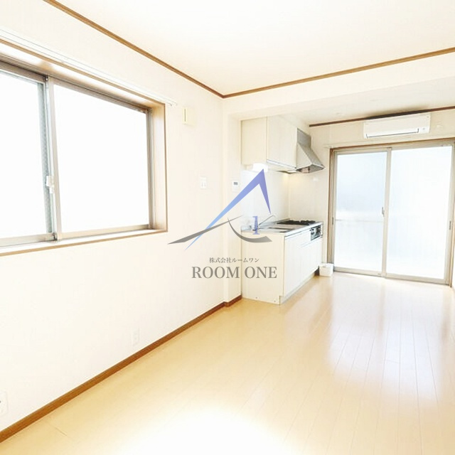 Ｒｏｏｔ　Ｈｏｕｓｅの居間・リビング|洋室のお部屋です。