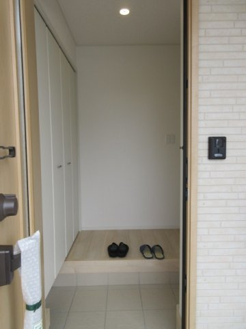 【仲介手数料無料】新築戸建　熊谷市石原1265-1（全2棟）の玄関