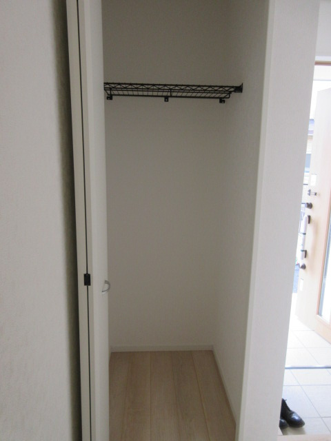 【仲介手数料無料】新築戸建　熊谷市石原1265-1（全2棟）の玄関
