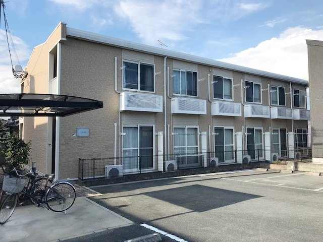 レオパレスウィル大川の外観