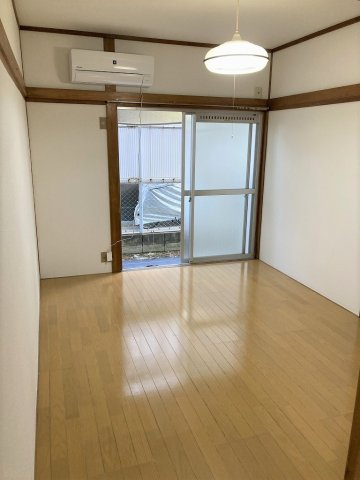 【居間・リビング】 | 2霧島ハイツ | 東向き