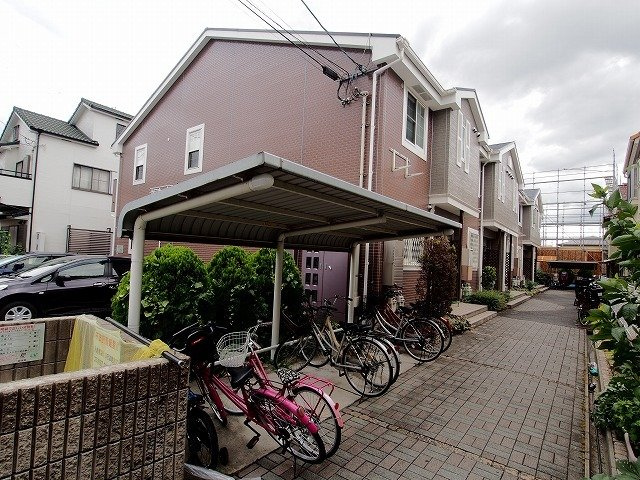 シャン・ド・フル－ルⅠ番館の外観