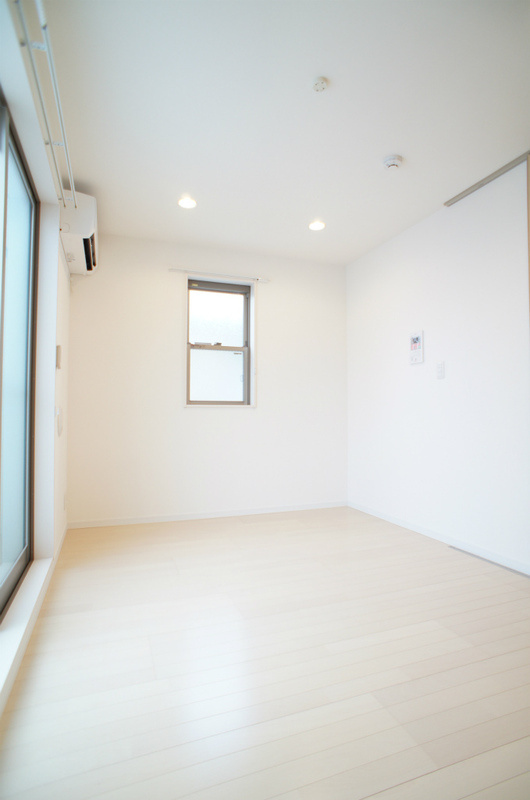 リブリ・OMOTOの居間・リビング