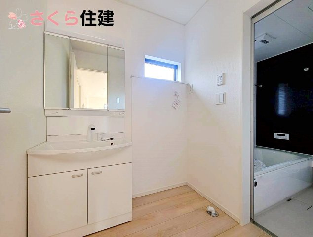 高根沢町宝積寺　第16　2号棟の前面道路含む現地写真