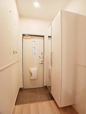 ＬＵＸＯＲーＴ　Ⅱの玄関