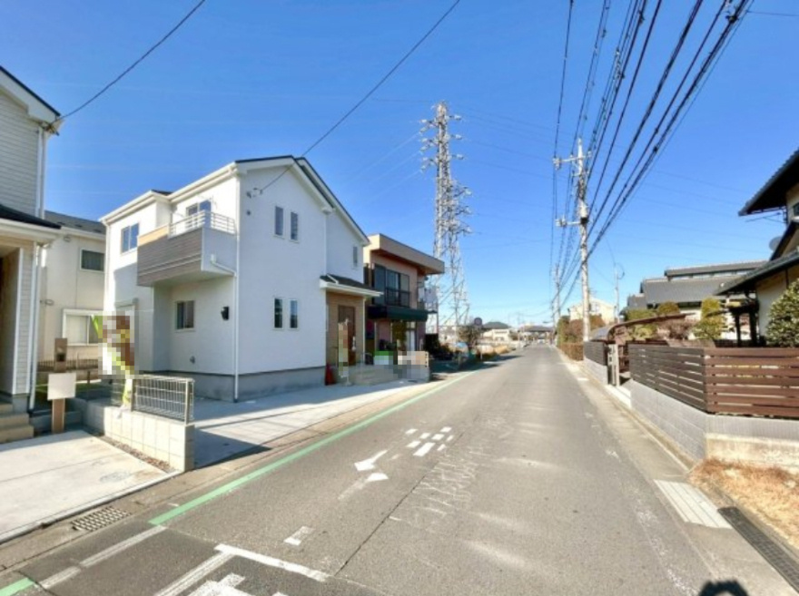 【新築戸建】高崎市浜尻町700番11の外観|■外観｜土日のご見学はもちろん、平日・夜間のご案内も大歓迎です♪「今から見たい」や「仕事終わりに見たい」にもご対応できますのでお気軽にお問い合わせください♪