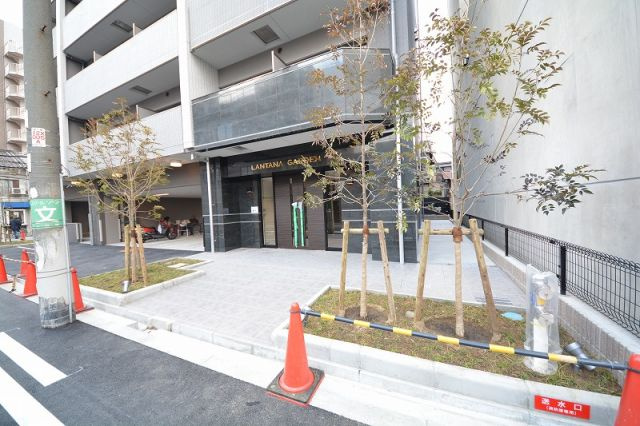 LANTANA GARDENのエントランス|LANTANA GARDEN(ランタナガーデン）　エントランス