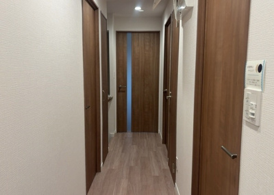 【内装】 | ドラゴンマンション橋本十弐番館 | 内装はとにかくおしゃれなものがいい！と選ぶ前に、まず住んだ後のことを想像してみましょう。住んでみたらコンセントの位置が悪くて使いにくいなど出てきます。事前にどの家電をどこに置くか想定しておきましょう。