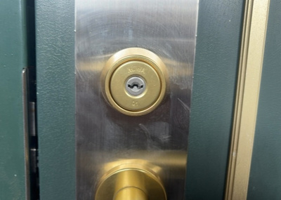 【防犯設備】 | ドラゴンマンション橋本十弐番館 | 当然のことではありますが、オートロックやセンサーライト、ホームセキュリティーなどの防犯設備があれば、小さいお子様がいるご家庭も安心ですよね！まず物件購入の際は、防犯設備もチェックするようにしましょう。