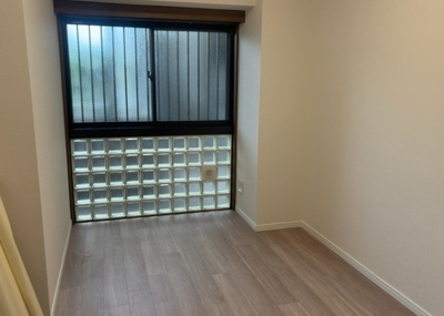 【子供部屋】 | ドラゴンマンション橋本十弐番館 | 子供が何人でも年齢によっては、受験時にしっかり壁のある個室があった方が良い場合もあります。難しい問題ですが、兄弟の人数や、性別や年齢差によって状況が異なりますので、数年後のこともしっかり考えましょう。