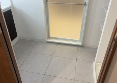 【脱衣所】 | ドラゴンマンション橋本十弐番館 | 洗面脱衣所は「体を綺麗に整える場所」という目的と役割を持っています。そして便利で使い勝手のいい「体を綺麗に整える場所」にするためには、配置や動線、照明や収納計画をしっかりと検討しておく必要があります。