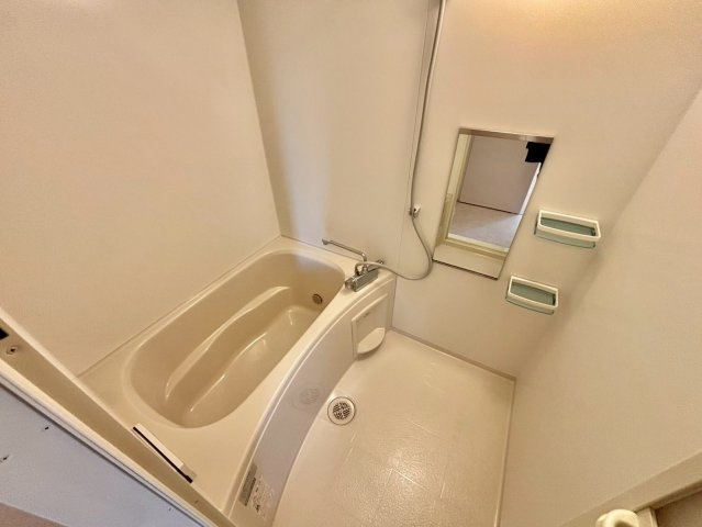 ハイムメゾン溝之口の浴室
