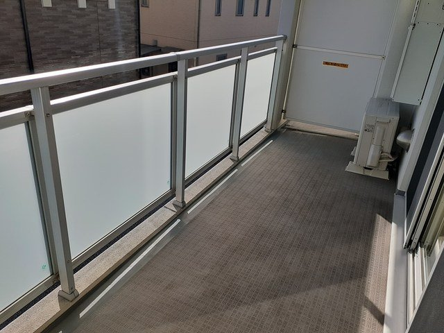 セジュール　藤のバルコニー