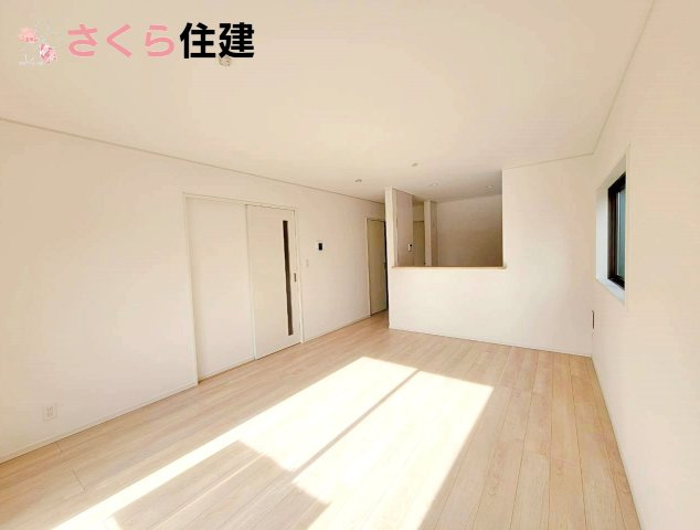 高根沢町宝積寺　第16　3号棟の居間・リビング|たっぷりの陽射しが差し込むリビング