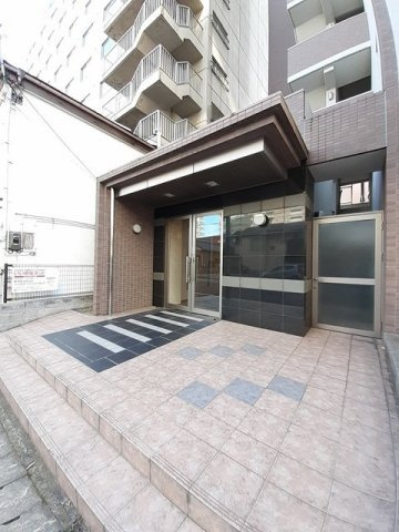 アメニティ万代のエントランス