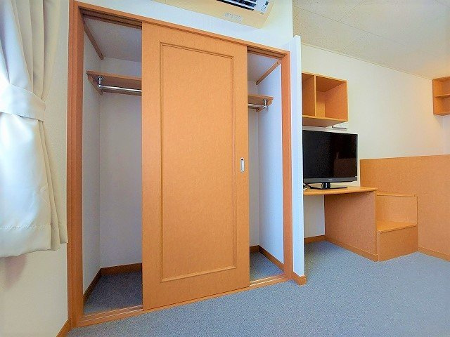 レオパレスＣＩＲＣＬＥの内装|クローゼット