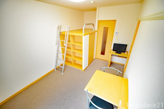 レオパレス新川Ⅱの寝室|2Ｆ3Ｆのお部屋はカーペット