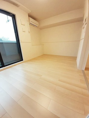 リエールみやきの居間・リビング