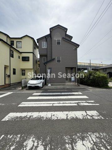 【外観】 | 内外装リフォーム完工済みの再生住宅！キレイな室内です。
