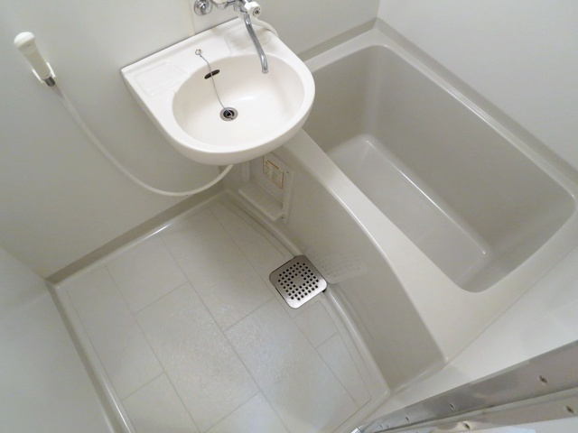 Ｗｅｓｔ　Ｆｉｖｅ－ｓのトイレ|トイレは人気の温水洗浄便座対応！