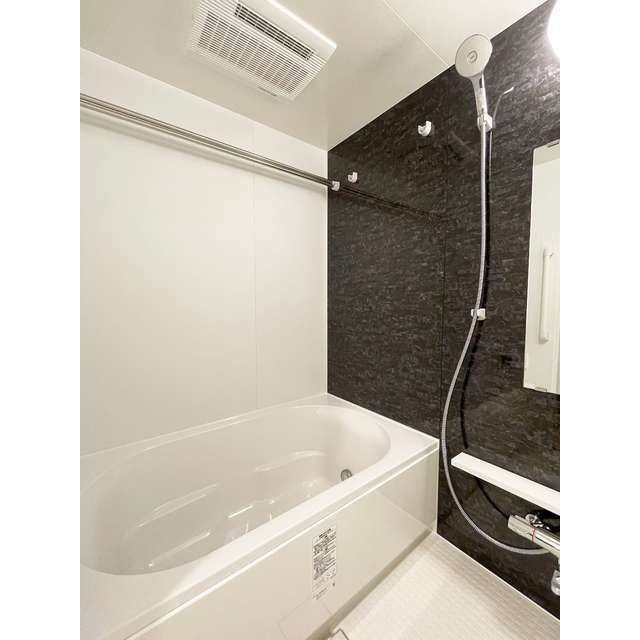 ラティエラ両国の浴室