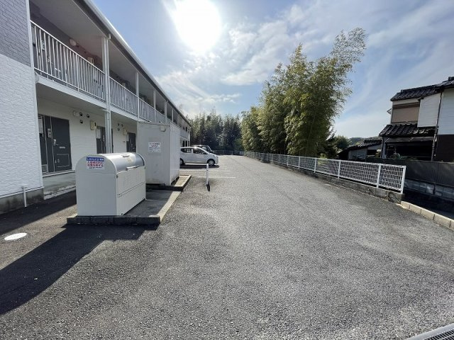 レオパレスメゾンドゥトロッポのその他