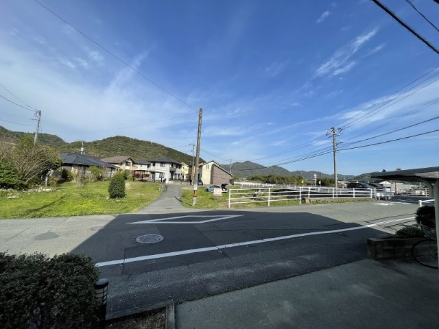 レオパレスメゾンドゥトロッポのその他