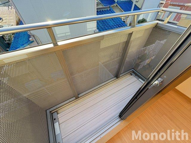 サン・サン・ハイムのバルコニー