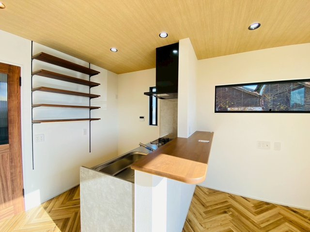 一宮市 北方町北方字中大日二（木曽川堤駅） 平屋建の居間・リビング