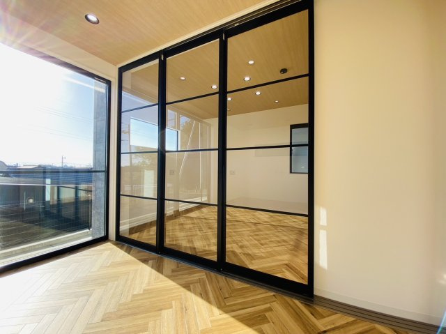 一宮市 北方町北方字中大日二（木曽川堤駅） 平屋建の洋室