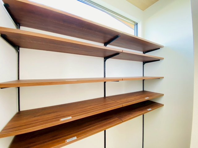 一宮市 北方町北方字中大日二（木曽川堤駅） 平屋建の玄関|玄関収納棚