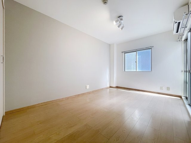 ハイツプルニエ