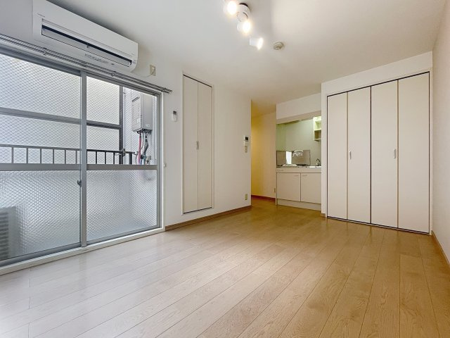 ハイツプルニエの洋室|広々とした洋室です