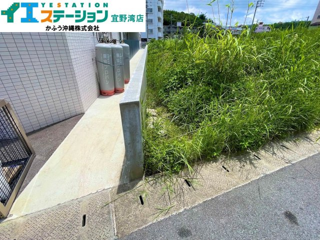 浦添市大平　土地の周辺