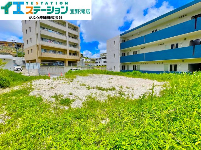 浦添市大平　土地の外観