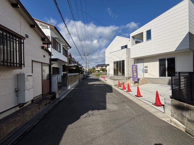 稲沢市北島町千野地新築戸建の前面道路含む現地写真