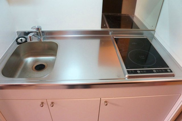 レオパレスエステルのキッチン|設備・仕様は号室により異なる為、現況を優先致します。