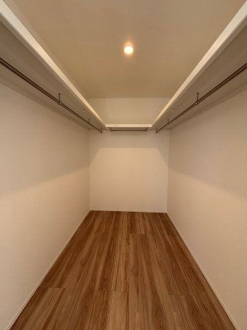 稲沢市北島町千野地新築戸建　１号棟の収納|WIC（洋室約7.5帖）