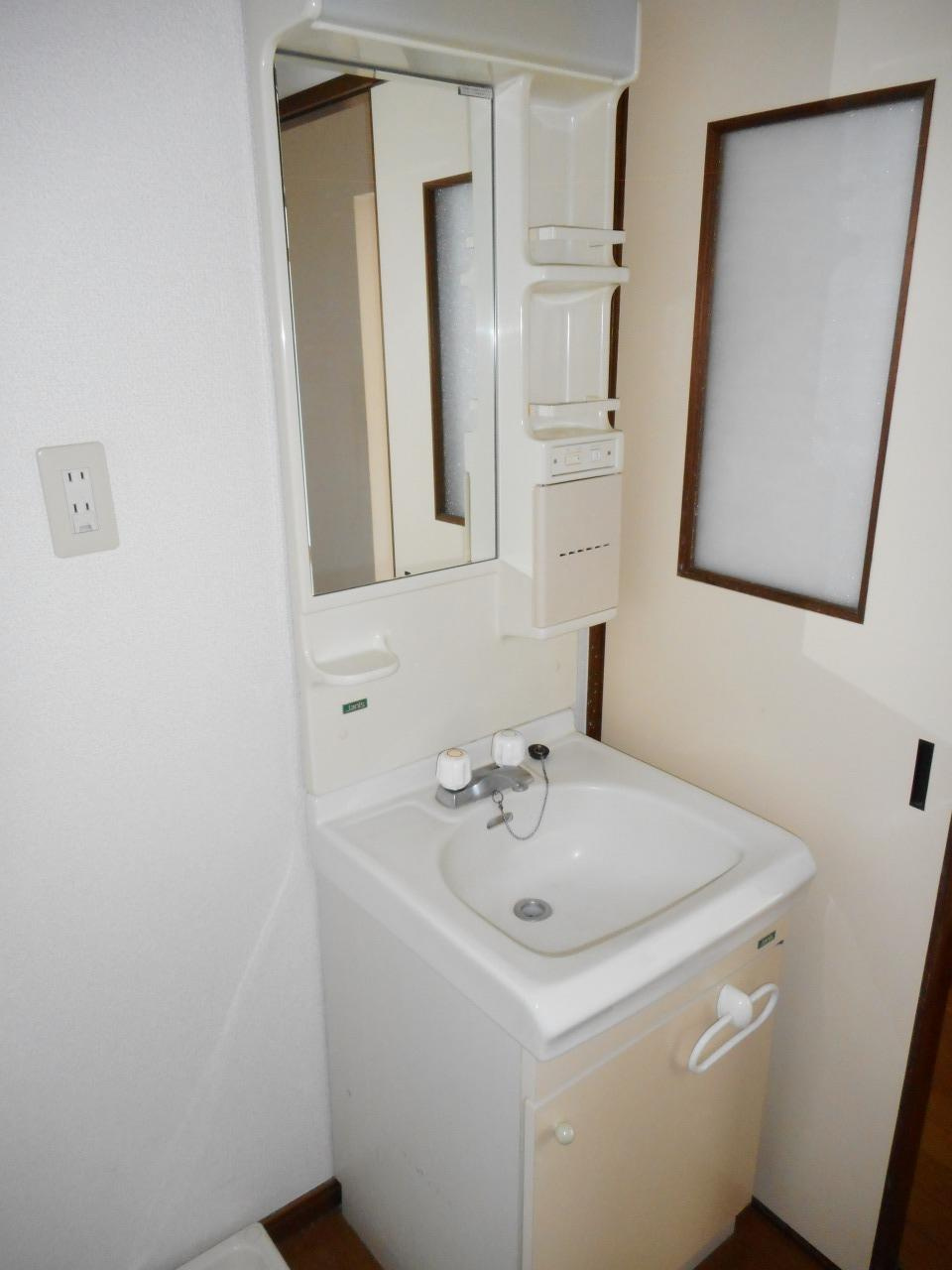 メゾンイナバBの独立洗面台