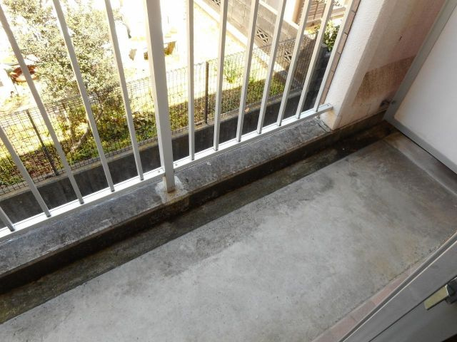 メゾンイナバBのバルコニー