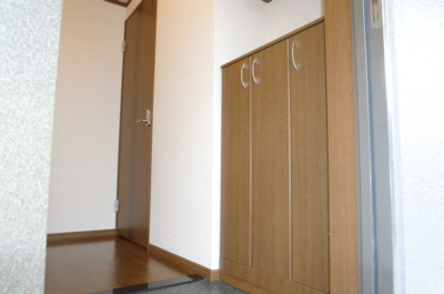 【玄関】 | ルナ　ピアッツァ