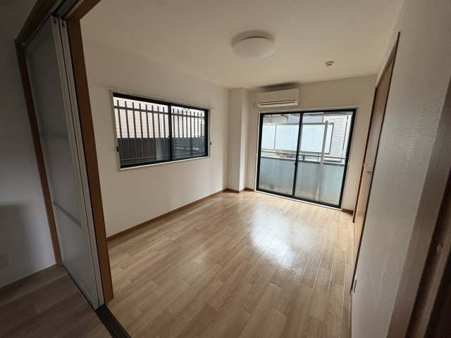 葛飾区立石７丁目の賃貸マンションの洋室