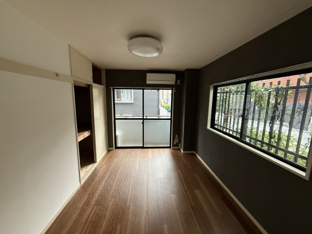 Ｙ’Ｓマンションの洋室