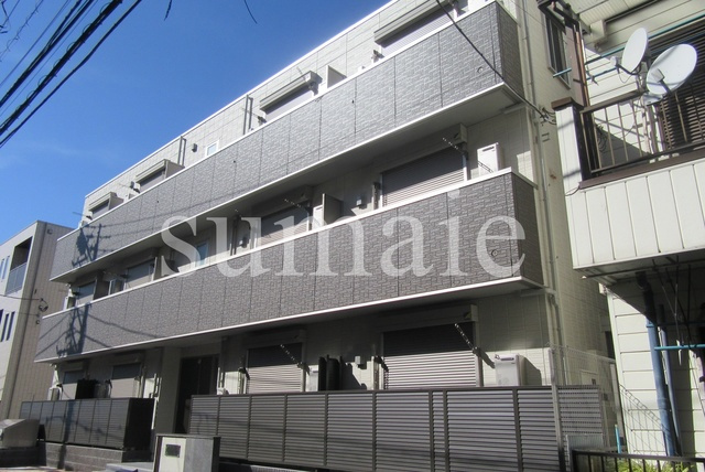 コンフォール高砂の外観|別アングルからみた外観です♪