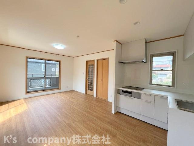 ◎茅ヶ崎市西久保　中古戸建の居間・リビング|ご家族が集まるリビングスペース♪