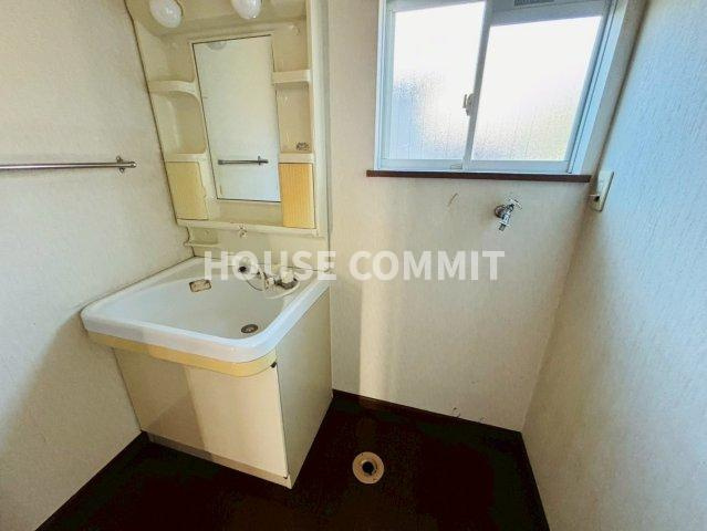中古戸建ての独立洗面台