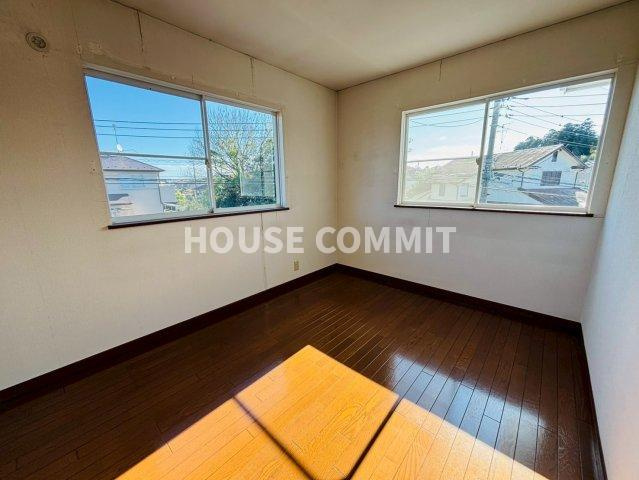 中古戸建ての洋室